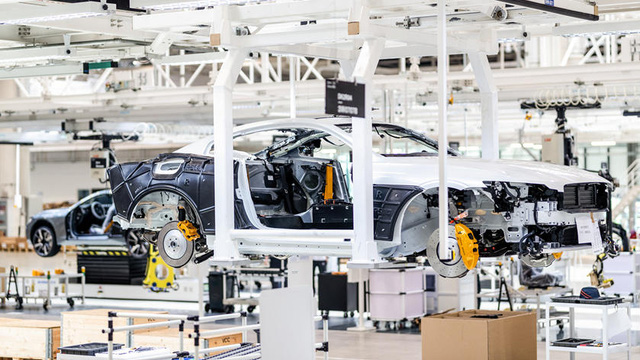 Bất ngờ chưa: Volvo hoàn tất nhà máy ô tô điện sạch nhất thế giới chứ không phải Tesla hay ai khác